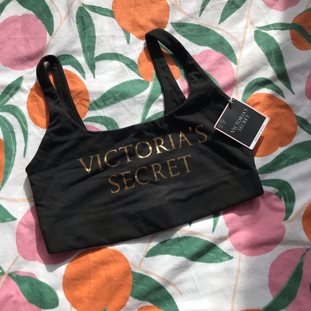 NWT Victoria's Secret Black Sports Bra